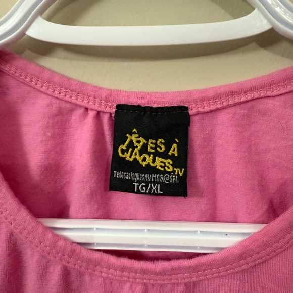 Pink Short Sleeve Tee “Tete a Claques” tv show Graphic Design - Picture 4 of 5